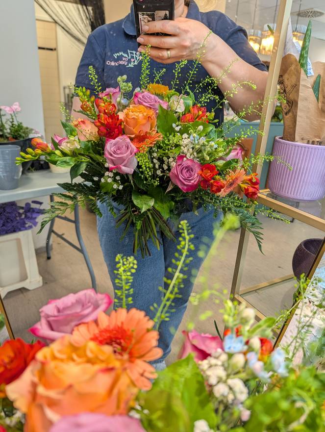 Image - Summer Garden Bouquet 