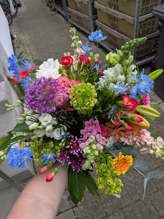 Image - Bouquet in bright colors