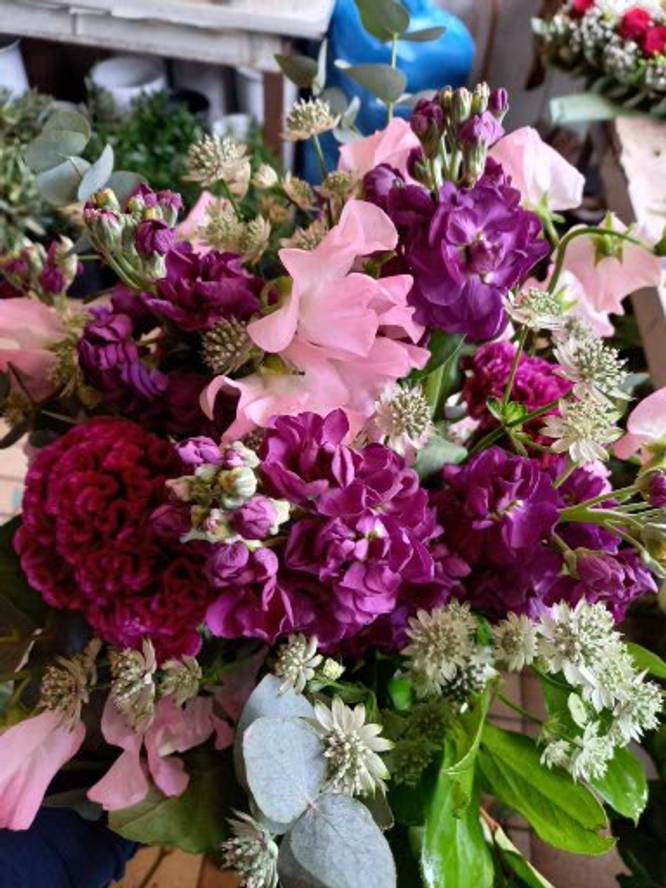 Bouquet in lilac/purple