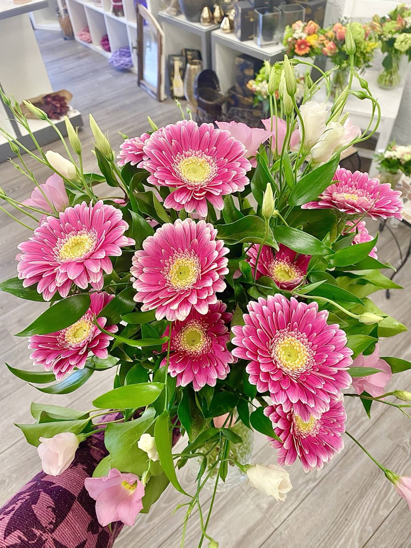 Gerbera gift bouquet pink - fresh & radiant - zoom Gerbera gift bouquet pink - fresh & radiant - zoom