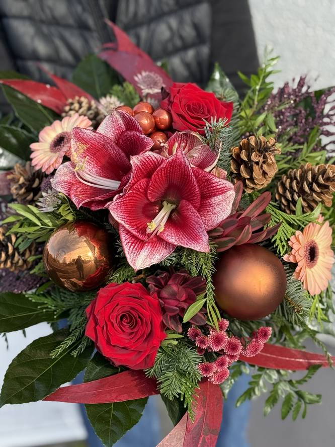 Amaryllis in copper light