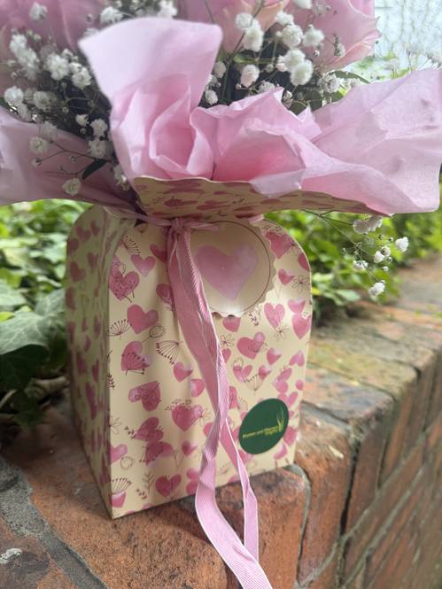 Image -     Pure Love Rose Box 'pink'