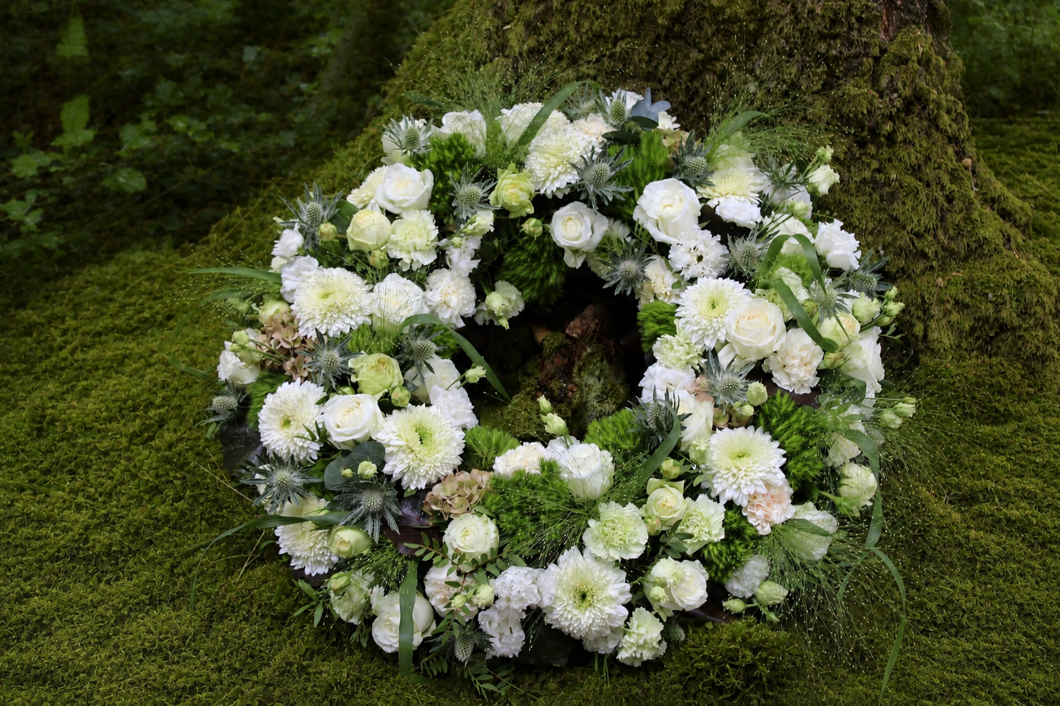 Image - Witte rouwkrans 