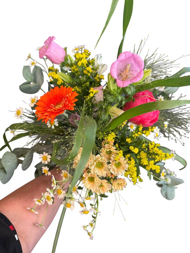Image - colorful modern Mother's Day bouquet