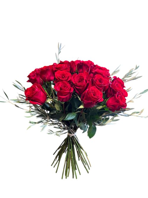 Klassiek boeket met lange rode rozen