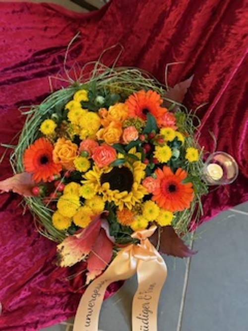 Image - Blumentörtchen für Beerdigung / Trauergesteck 