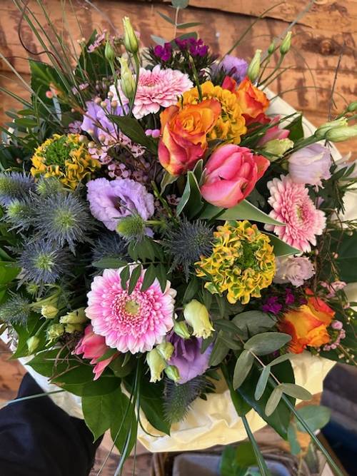 Frühlingsstrauß bunt 