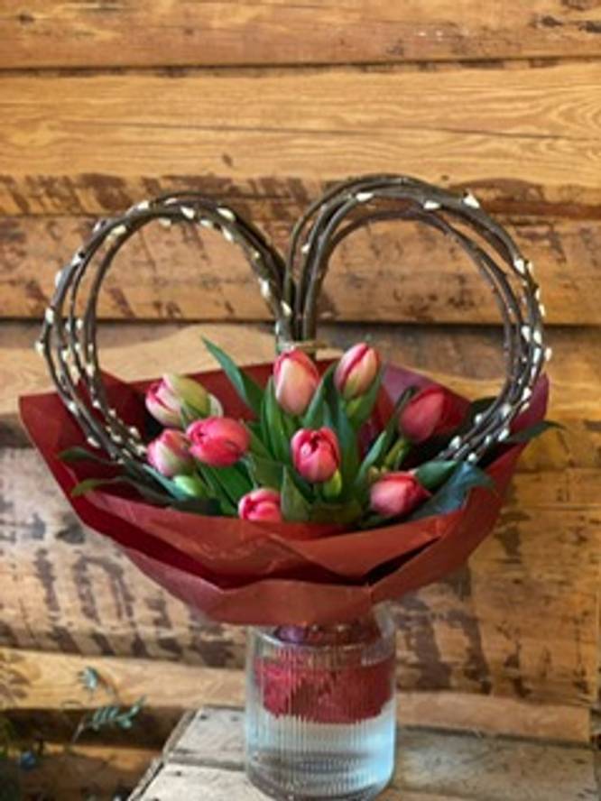 Image - Tulpen mit Weidenherz