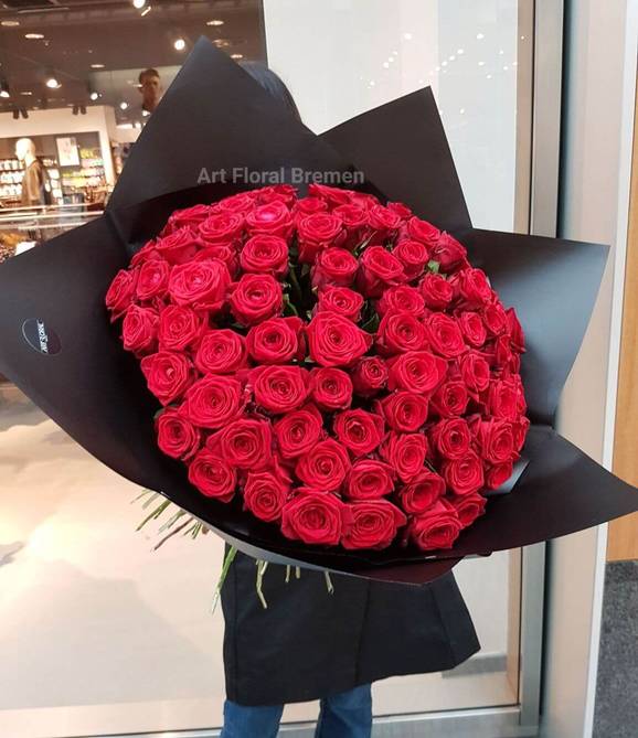 100 Red Roses Bouquet