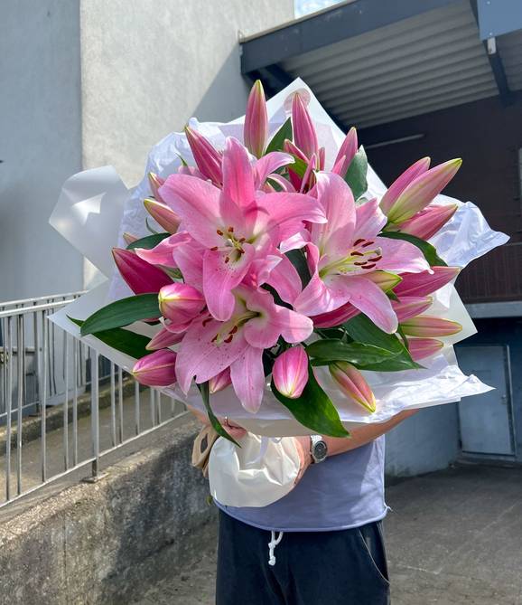 Image -  Pink Lilies Bouquet