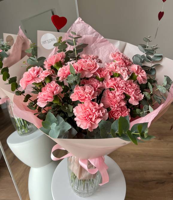 Image -  Incredible Carnations Bouquet