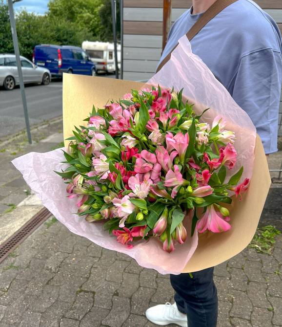 Alstroemeria Bouquet
