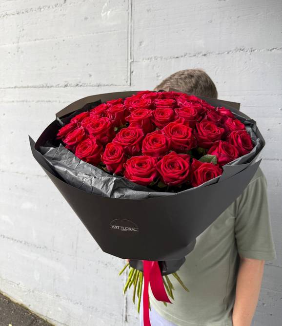 Image - Black Ruby Flower Bouquet