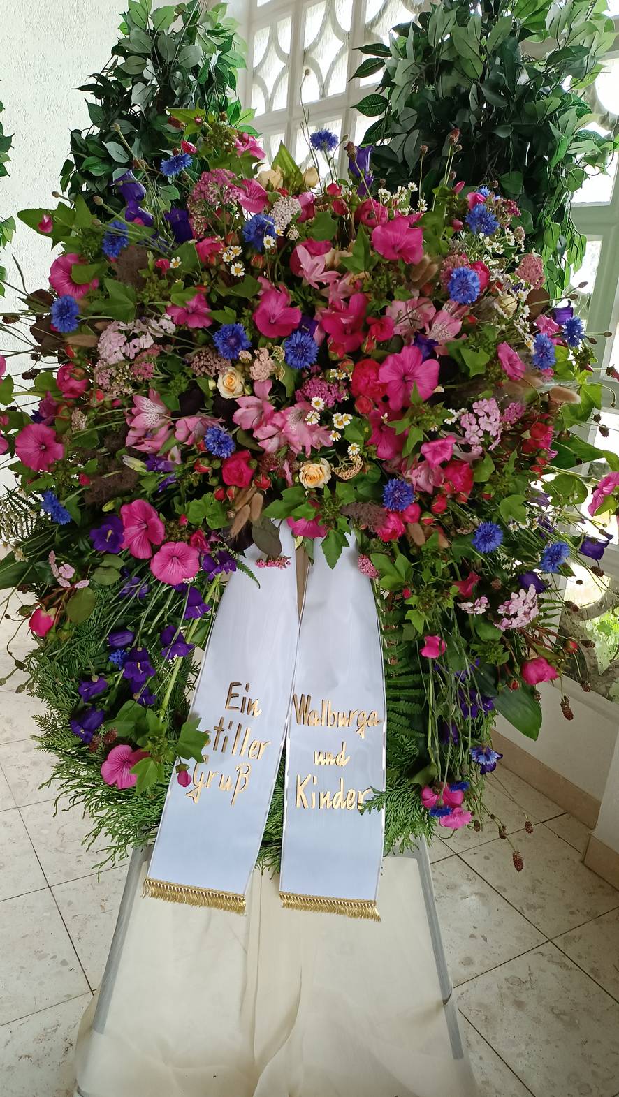 Image - Begrafeniskrans klassiek kleurrijk