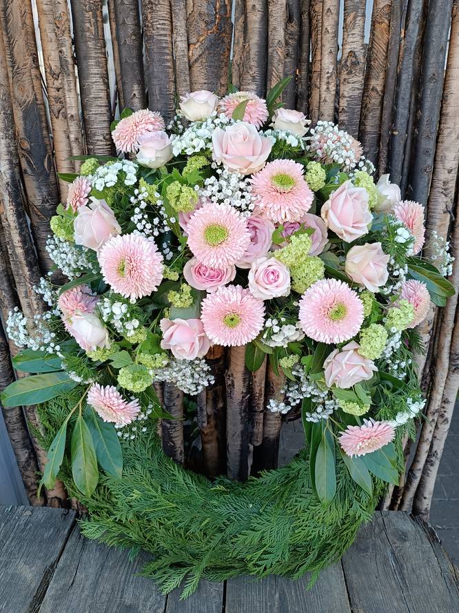 Image - Klassieke pastelkleurige rouwkrans