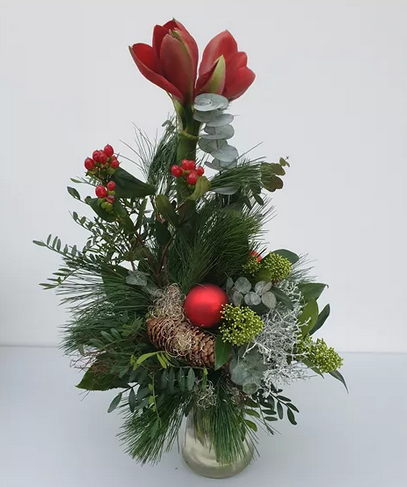 Amaryllis bouquet asymmetrical - zoom