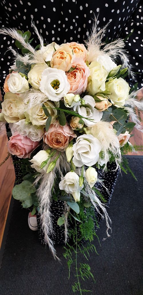 Blumen verschicken über den lokalen Floristen Der Kleine Blumenladen