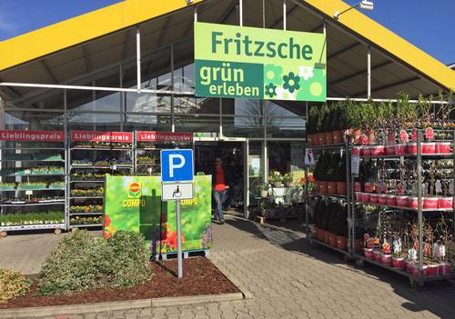 outdoor_store_front_img