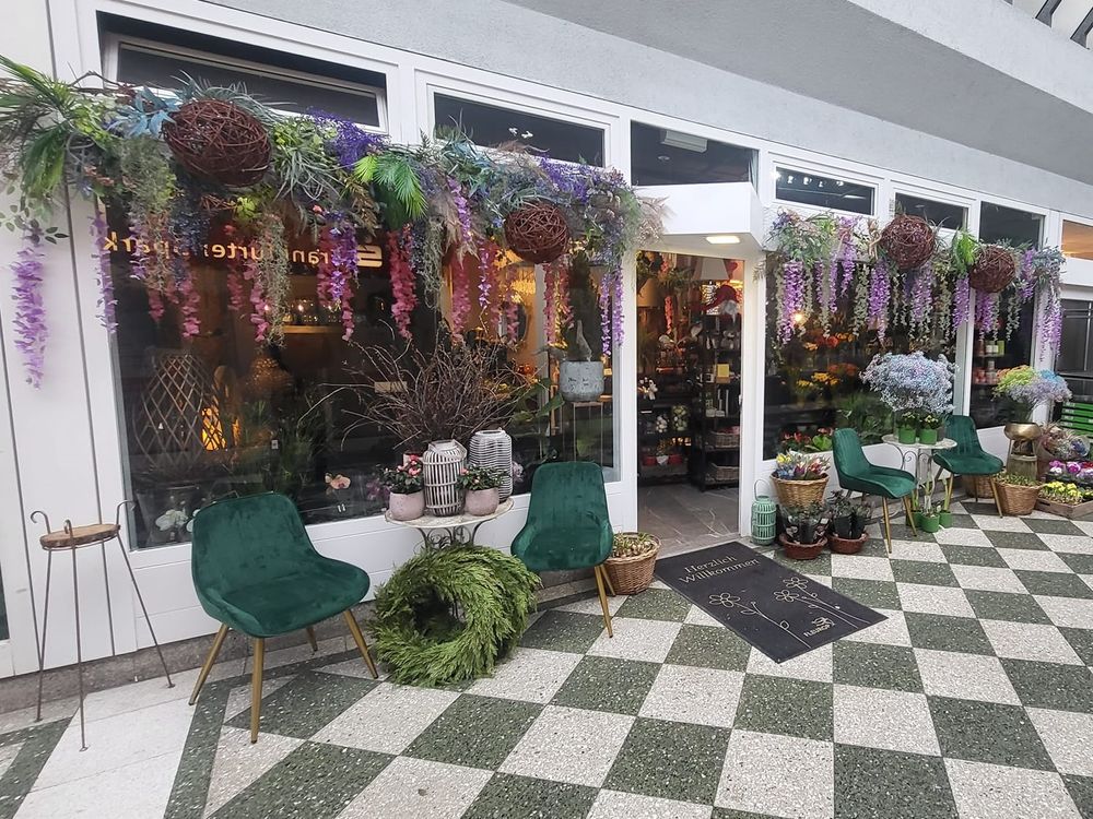 Blumen verschicken über den lokalen Floristen La Flor AK Floristik